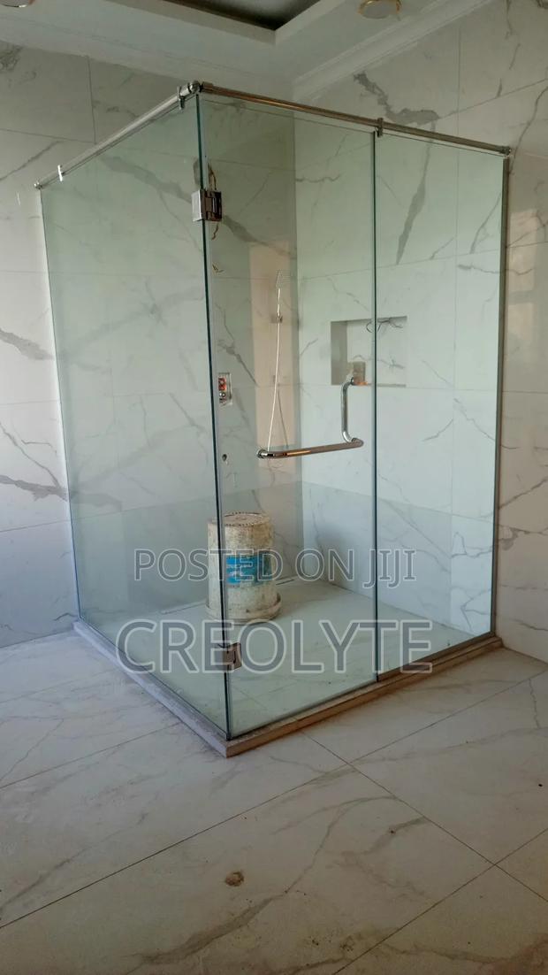 Frameless Shower Glass Partition - thumbnail 3