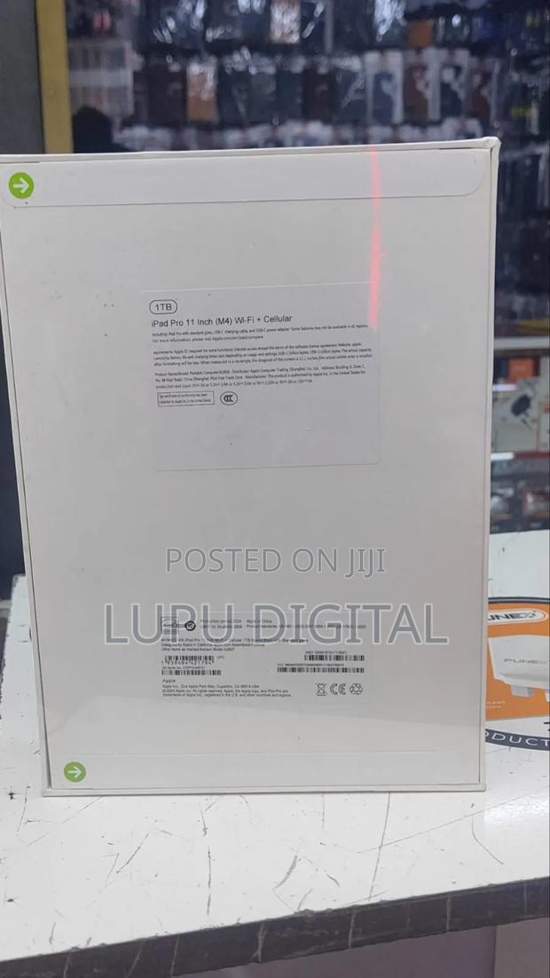 New Apple iPad Pro 1 TB Black - thumbnail 2