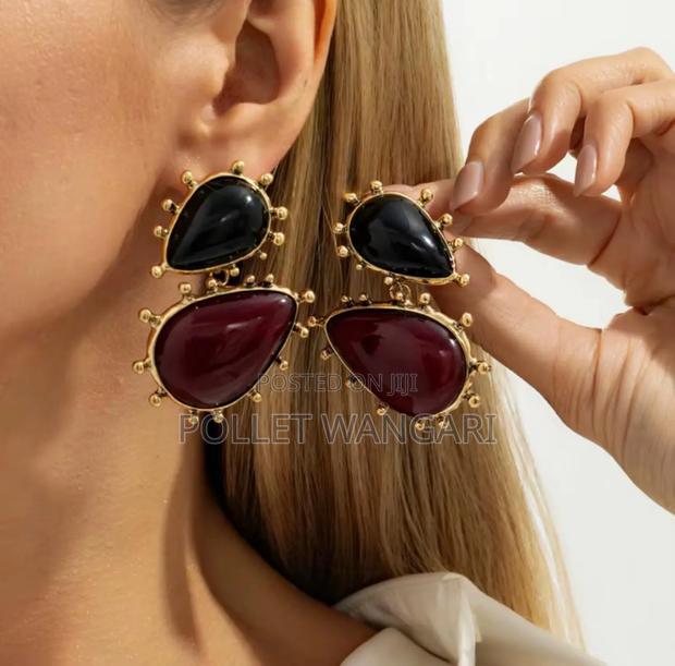 Hypoallergenic Earrings - thumbnail 2