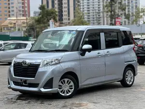 Toyota Roomy 2019 Gray