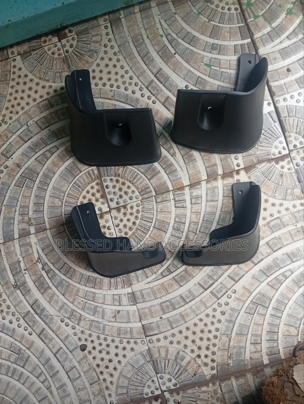 Mudflaps Axio / Fielder 2013,2016