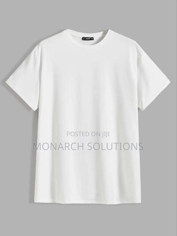Dark Plain Roundneck Black Tshirt - thumbnail 2