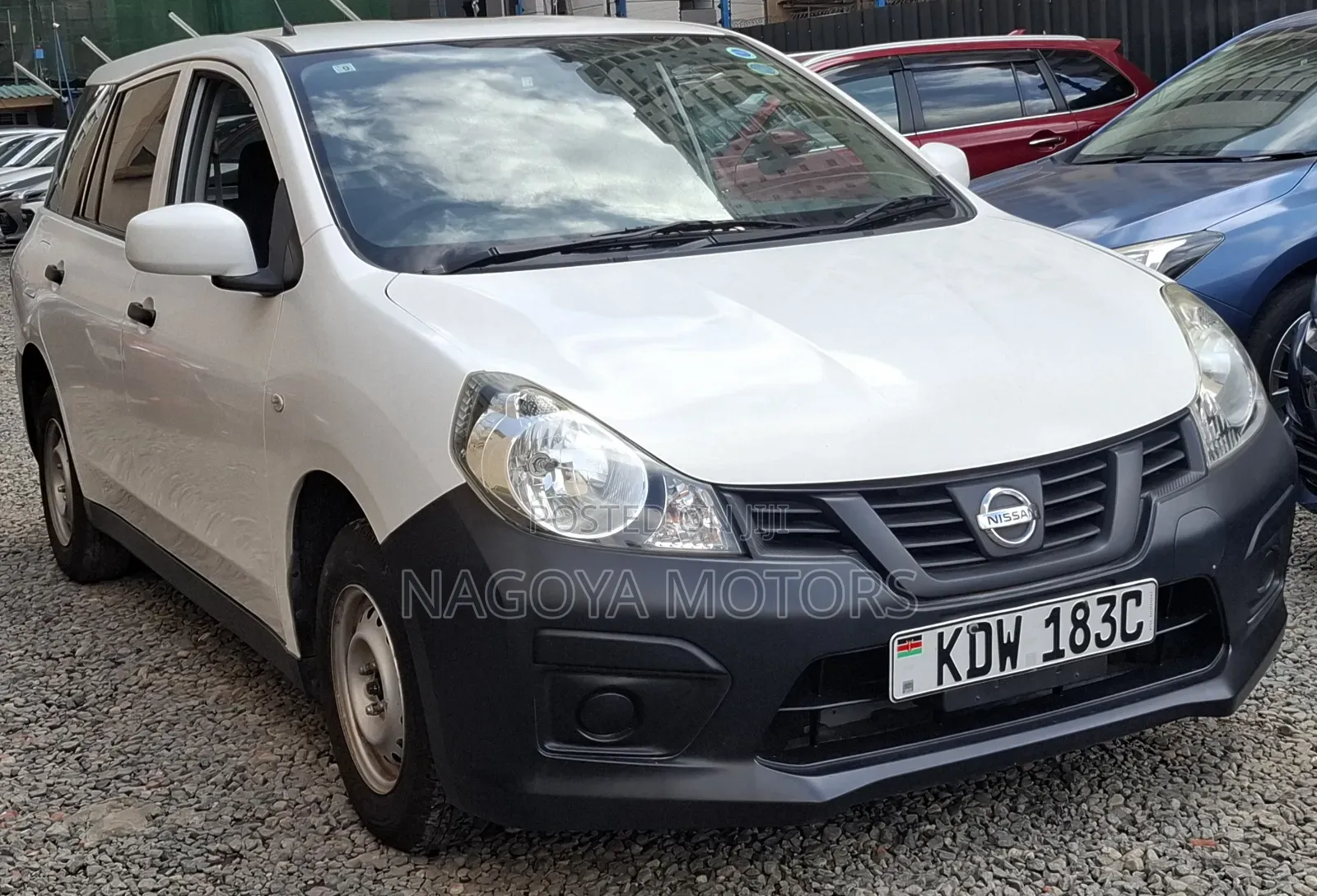 Nissan Advan 2018 White