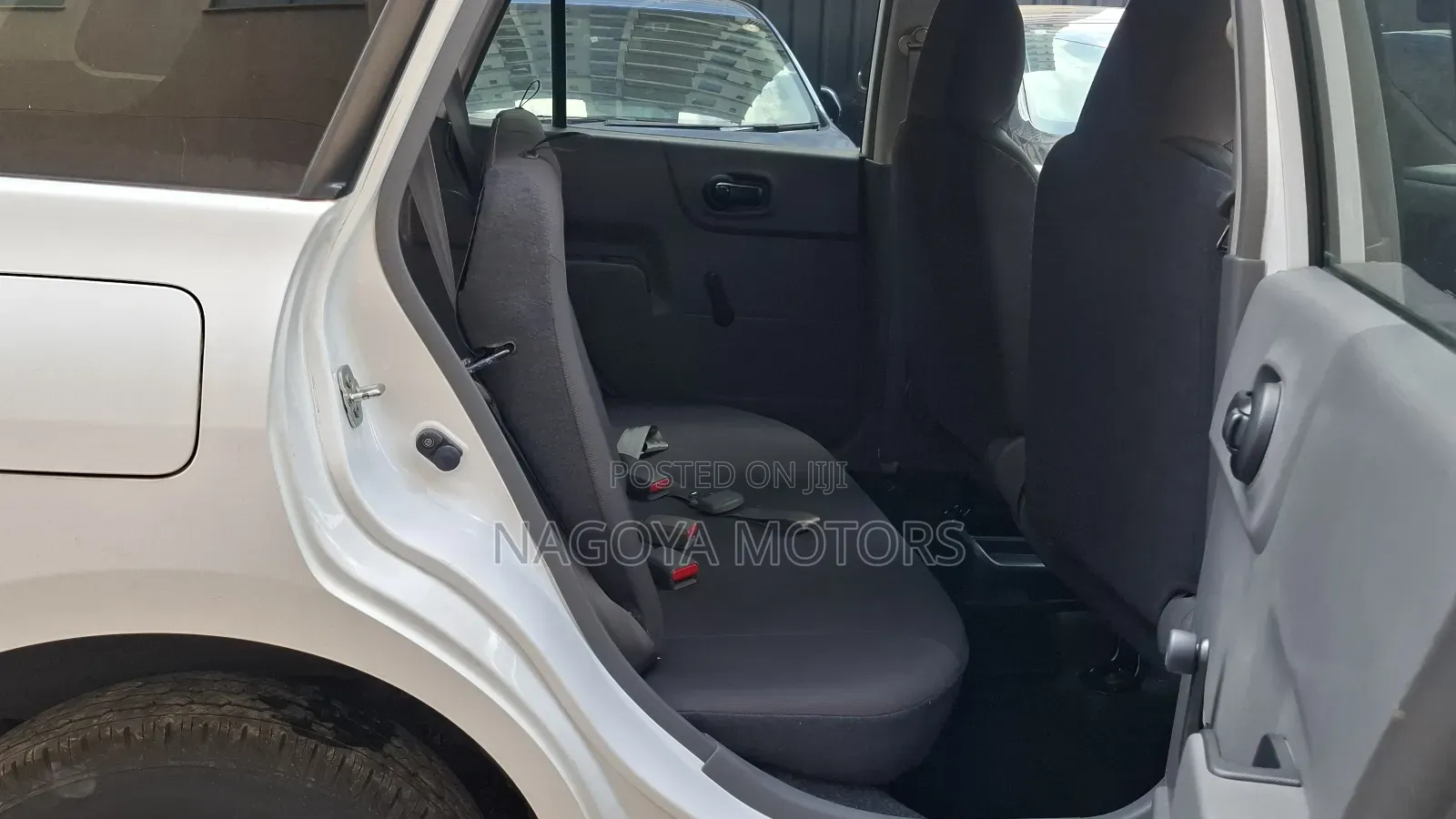 Nissan Advan 2018 White