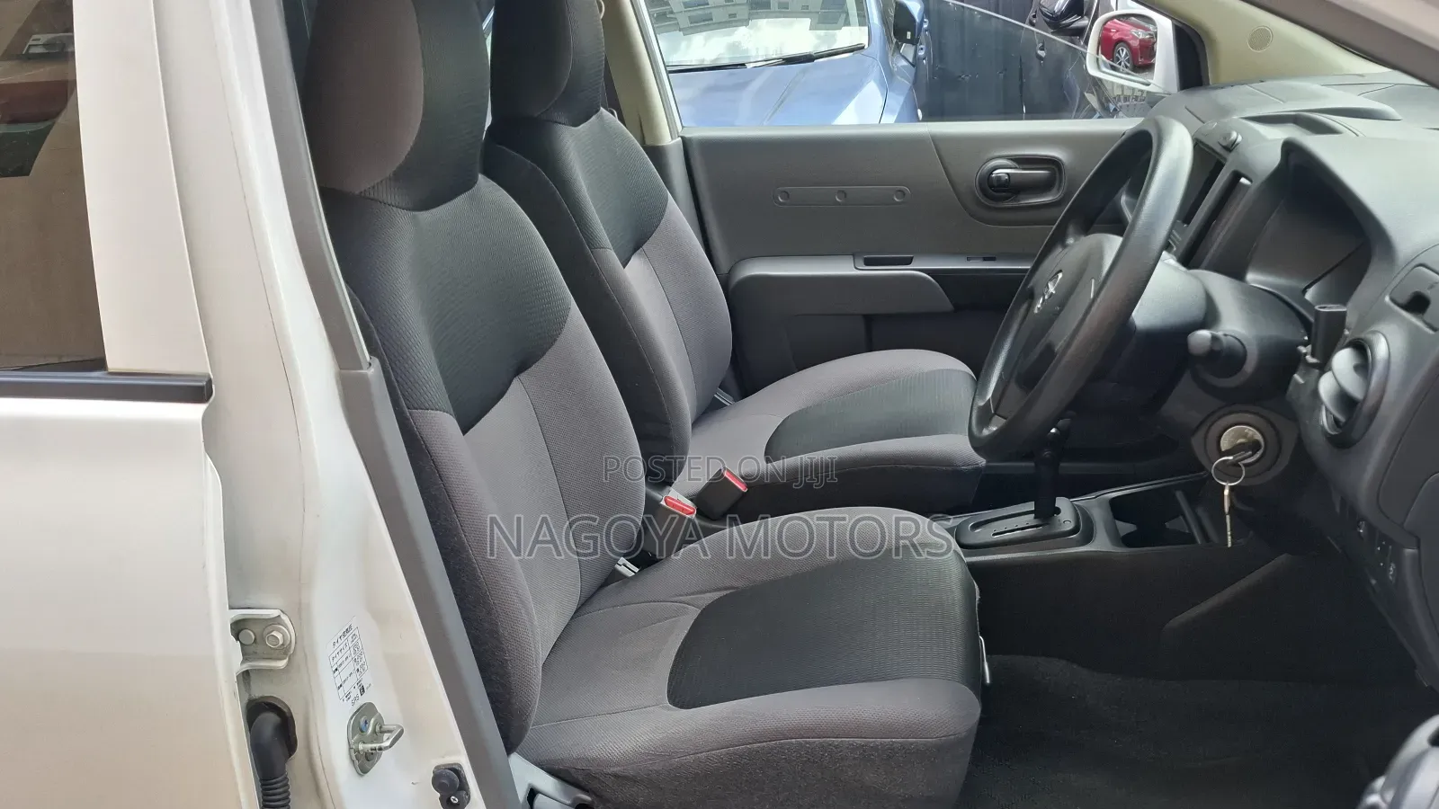 Nissan Advan 2018 White