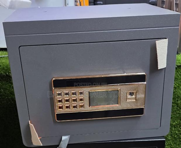 Medium Safe Box - main view