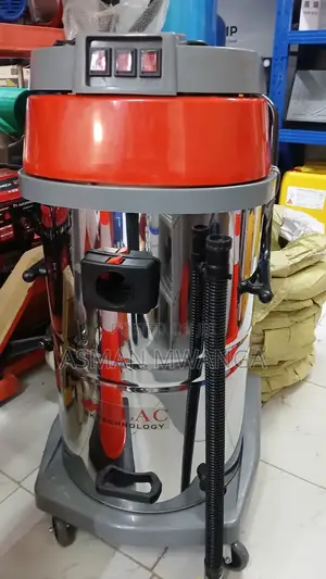 Vacuum/Carpet Cleaner 100l
