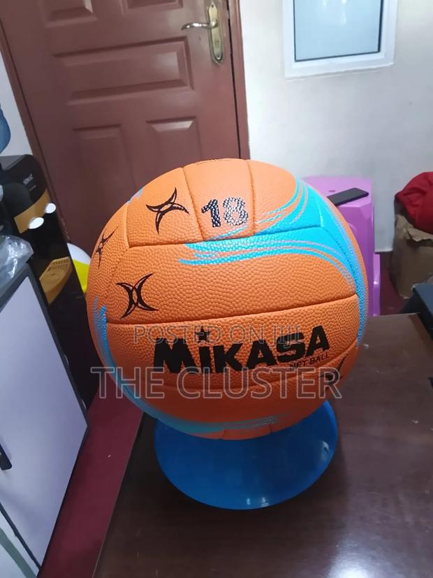 Mikasa Fifa Approved Size 5 Netball – Professional Netball Ball