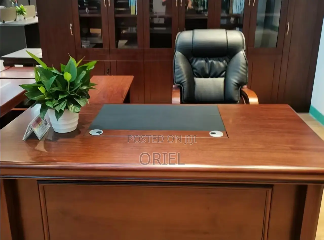 Office Desk : L-Shaped Mahogany Office Executive Desk