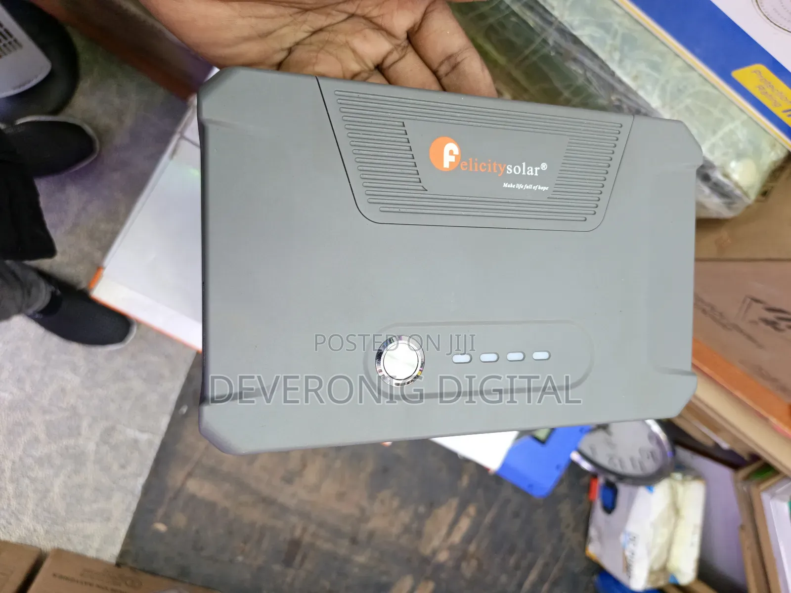 Felicity Lithium Battery All-in-One Portable Solar Power Station 1kvh