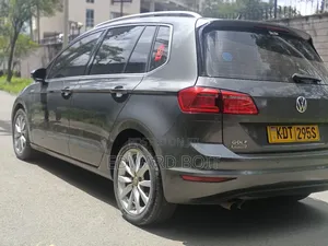 Volkswagen Golf 2018 Gray