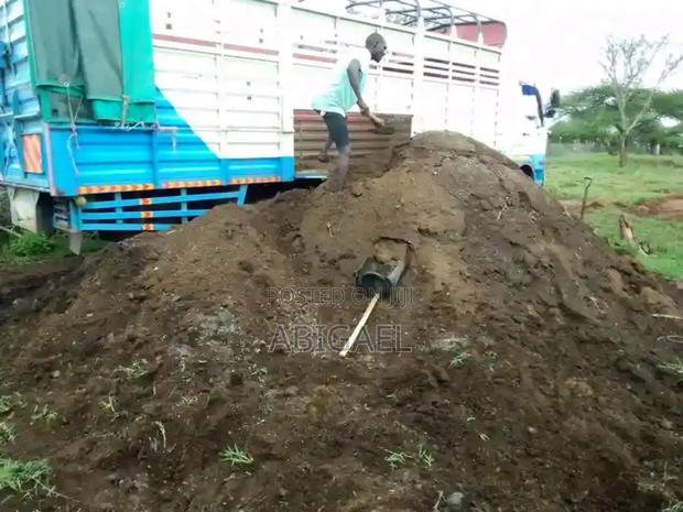 Manure/Fertilizer - thumbnail 3