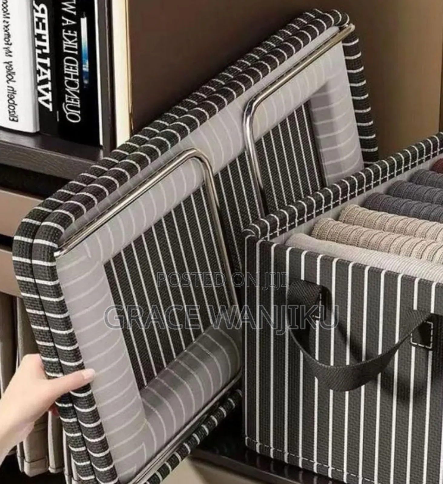 Stripped/Checked Organiser