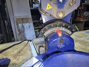 Compound Sliding Mitre Saw