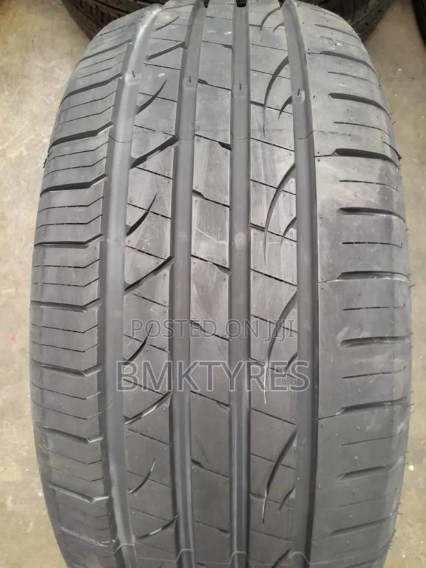 225/4518 Fortune Tyre - main view