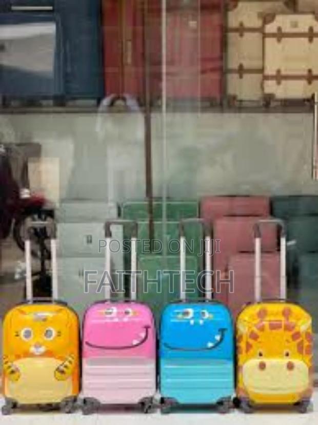 Kids’ Hard-shell Suitcase Design, Lightweight With Wheels - thumbnail 4