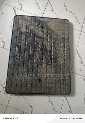 450*600 Cast Iron Manhole Cover (Heavy Duty)