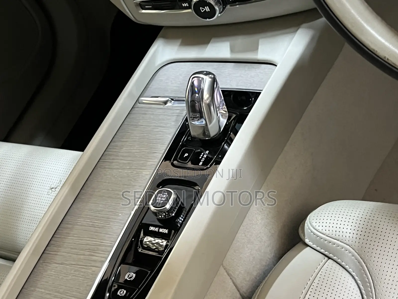 Volvo XC60 2019 Black