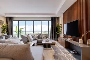3bdrm Apartment in Riverside Drive for sale