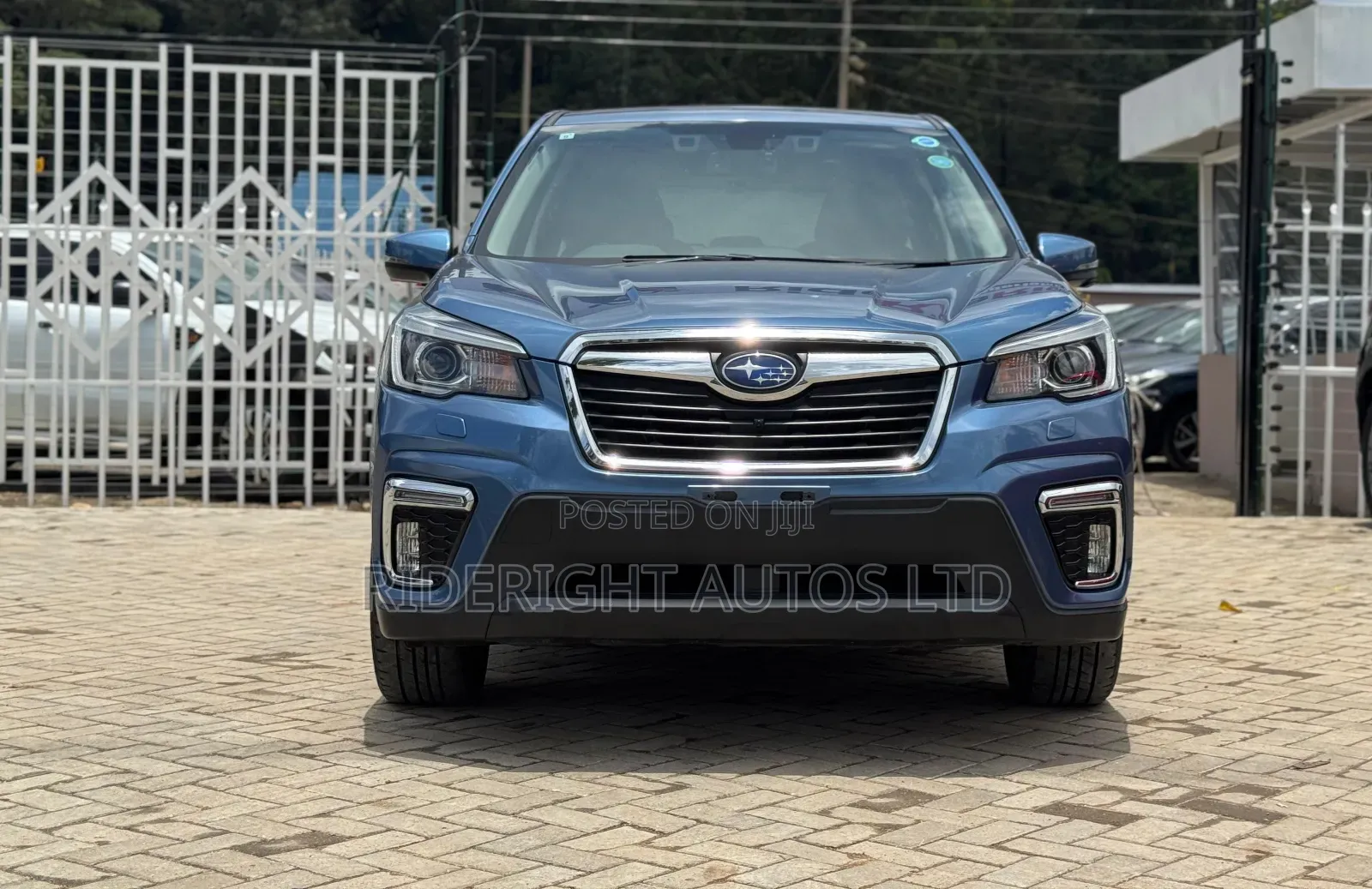 Subaru Forester Premium AWD 2019 Blue