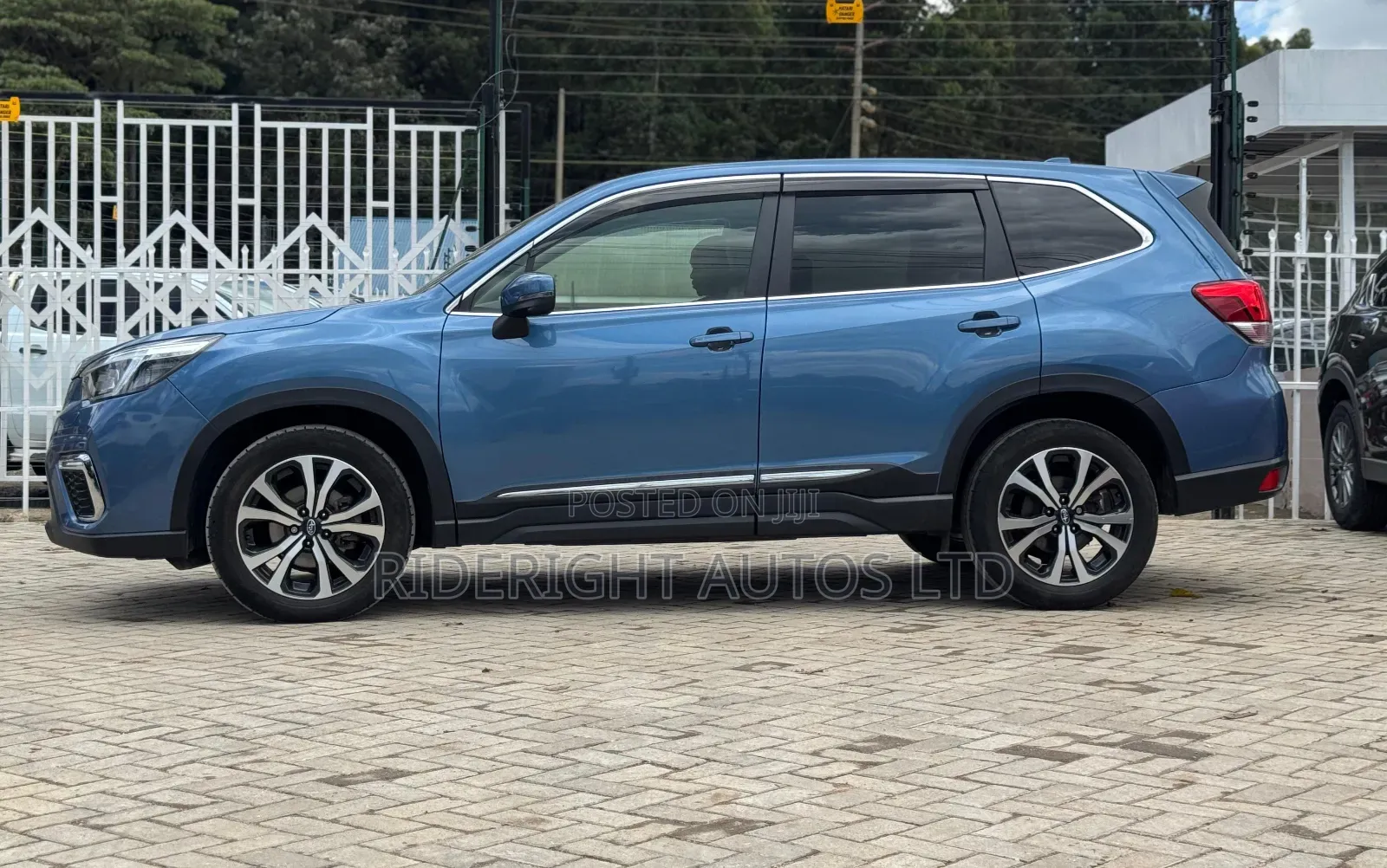 Subaru Forester Premium AWD 2019 Blue