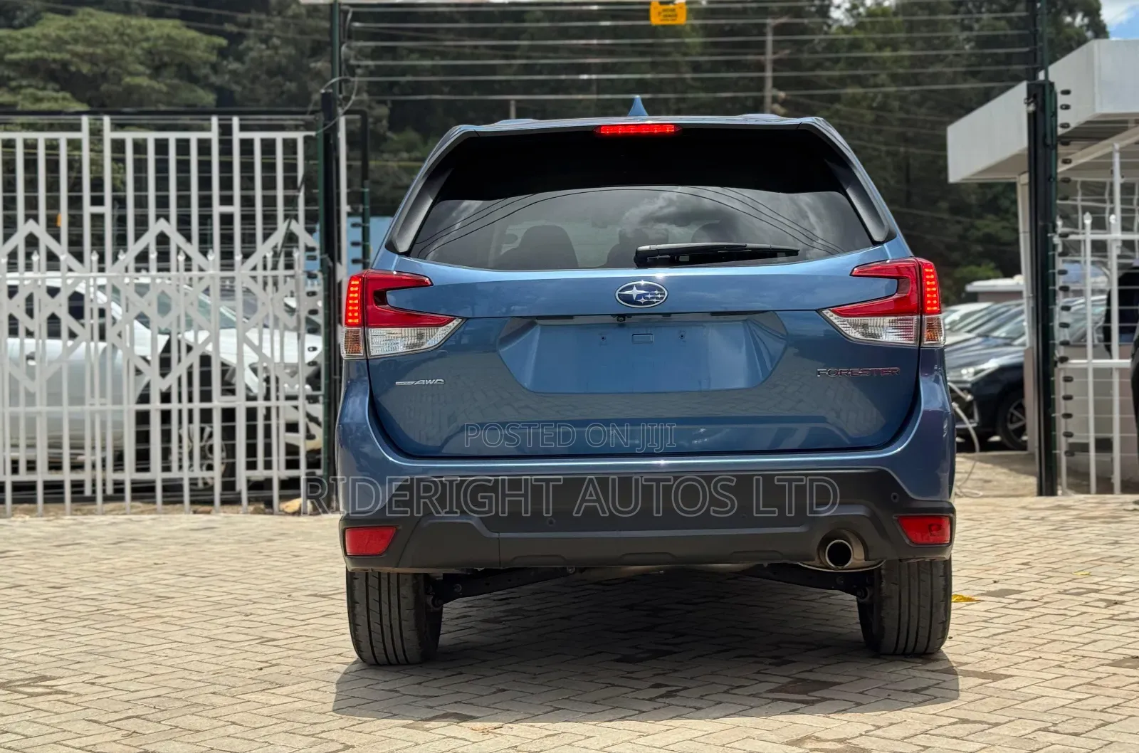 Subaru Forester Premium AWD 2019 Blue