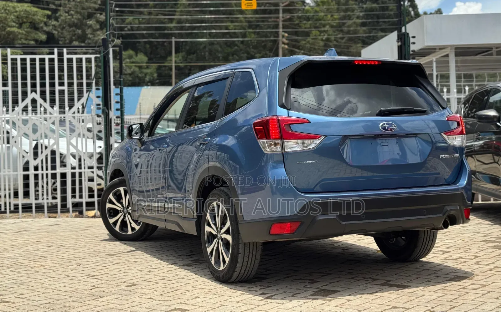 Subaru Forester Premium AWD 2019 Blue
