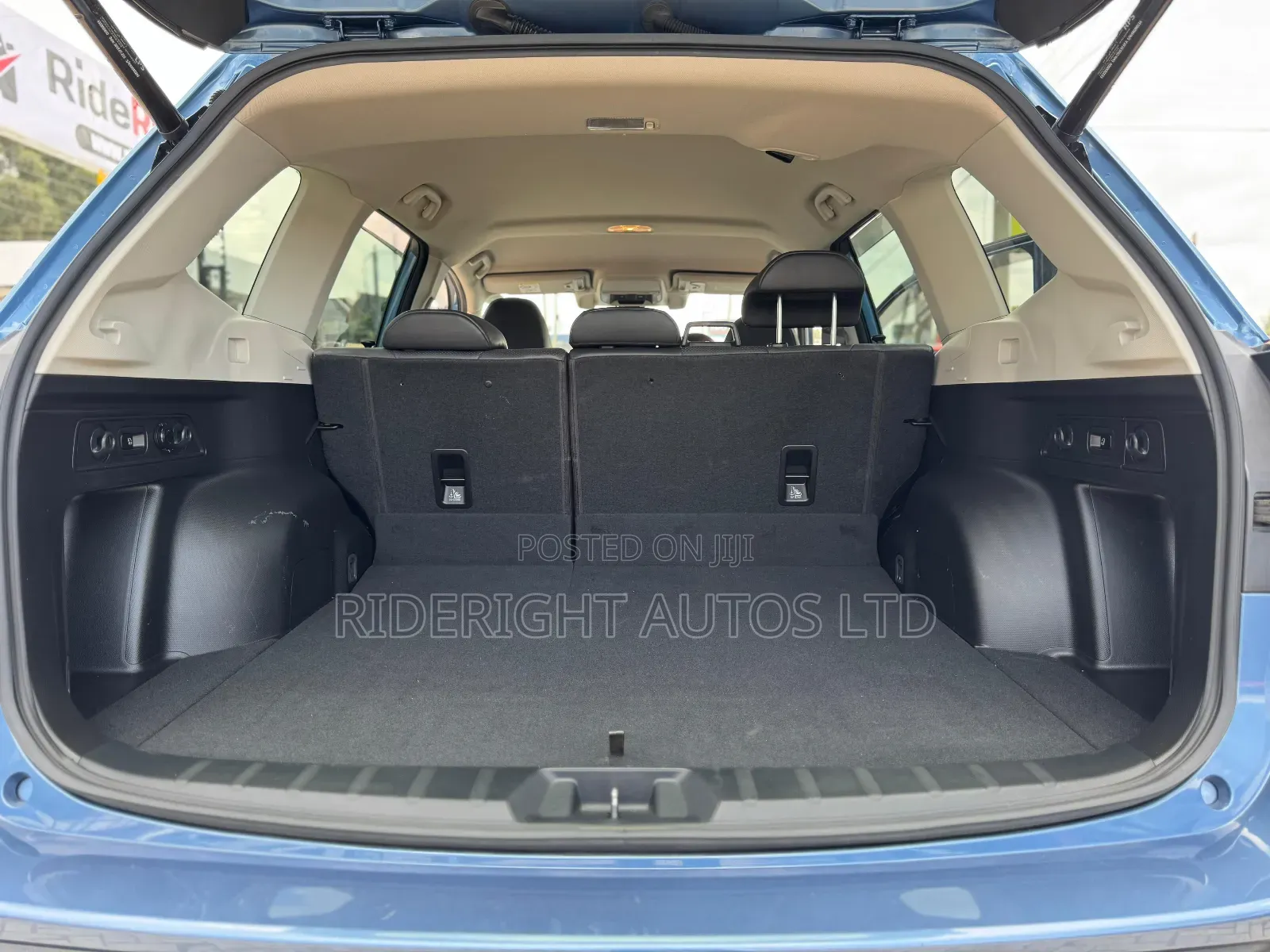 Subaru Forester Premium AWD 2019 Blue