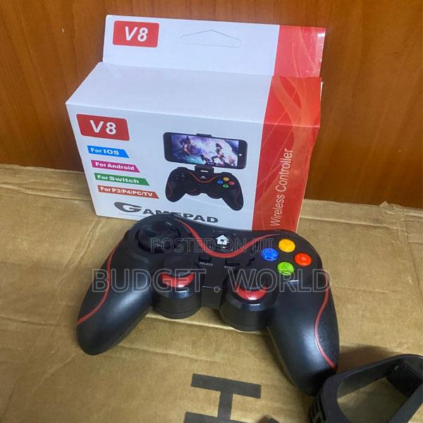 V8 Bluetooth Controller – Plug Play Gaming Solution