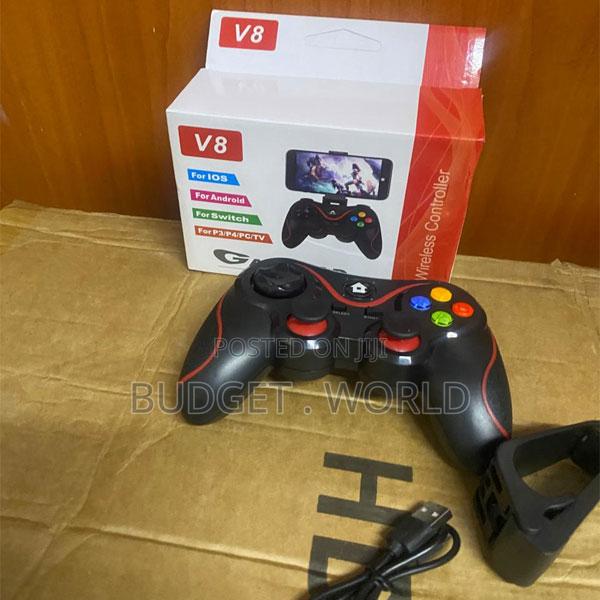 V8 Wireless Gamepad – Smooth Joystick Button Response
