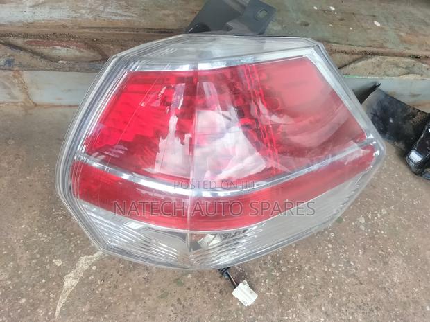 Nissan Ex Trail 2015 Taillight - main view