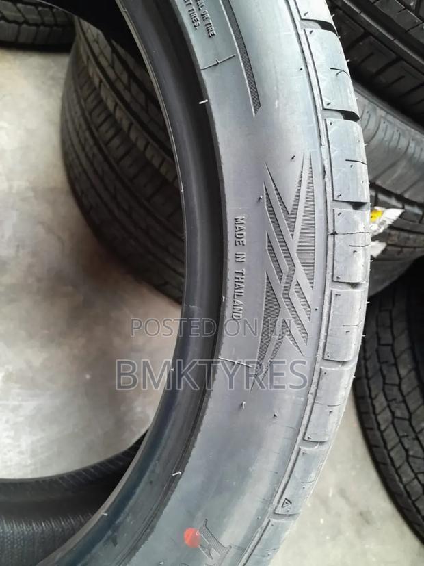 225/45-18 Yokohama Tyre