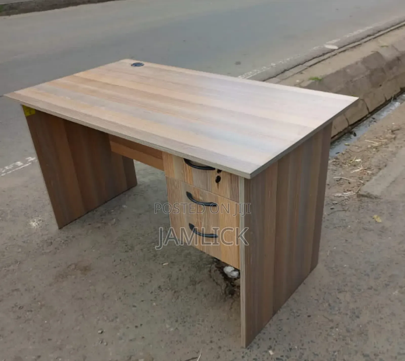 Office Desk Tables – Nw