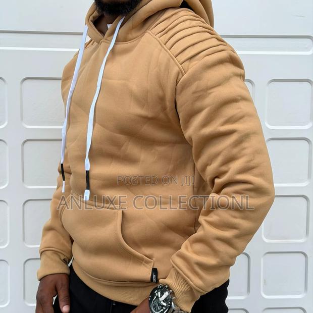 Warm Hoodies - thumbnail 3