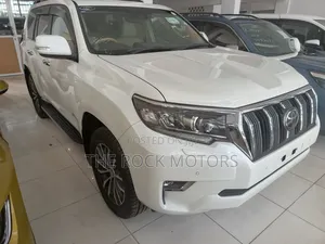 Toyota Land Cruiser Prado 2019 White