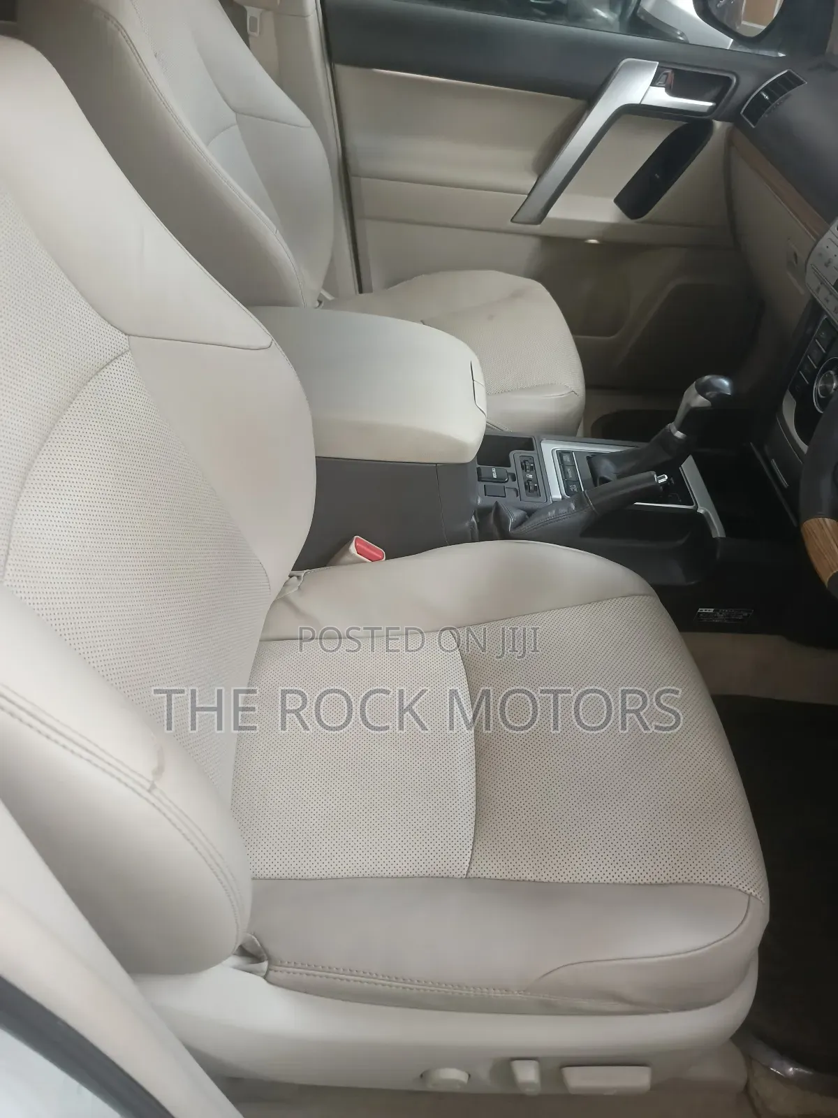 Toyota Land Cruiser Prado 2019 White