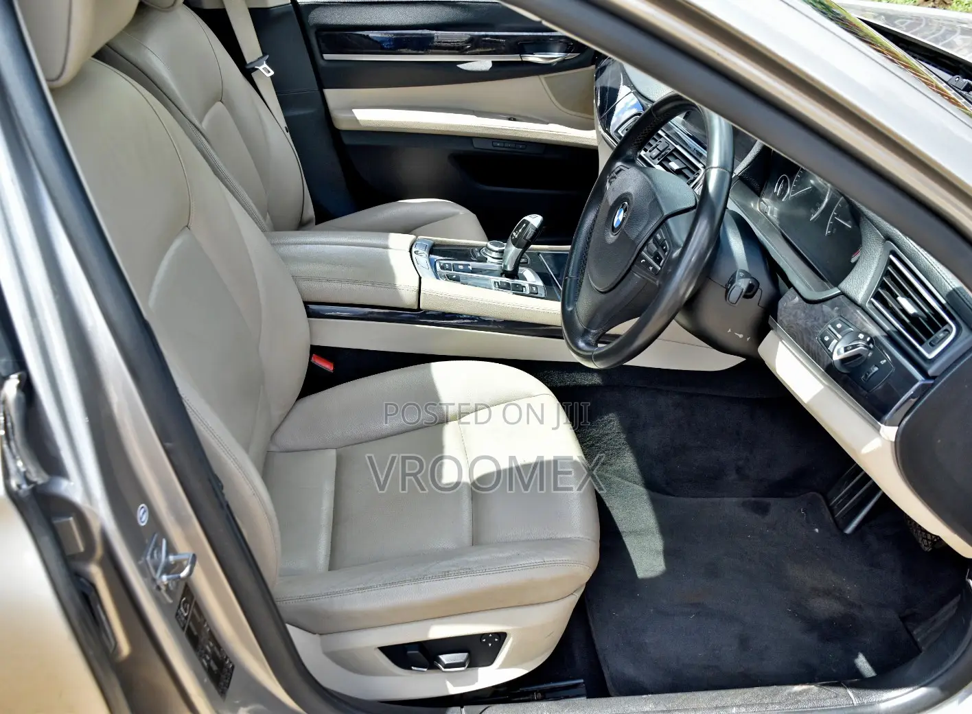 BMW 740 2011 Gray