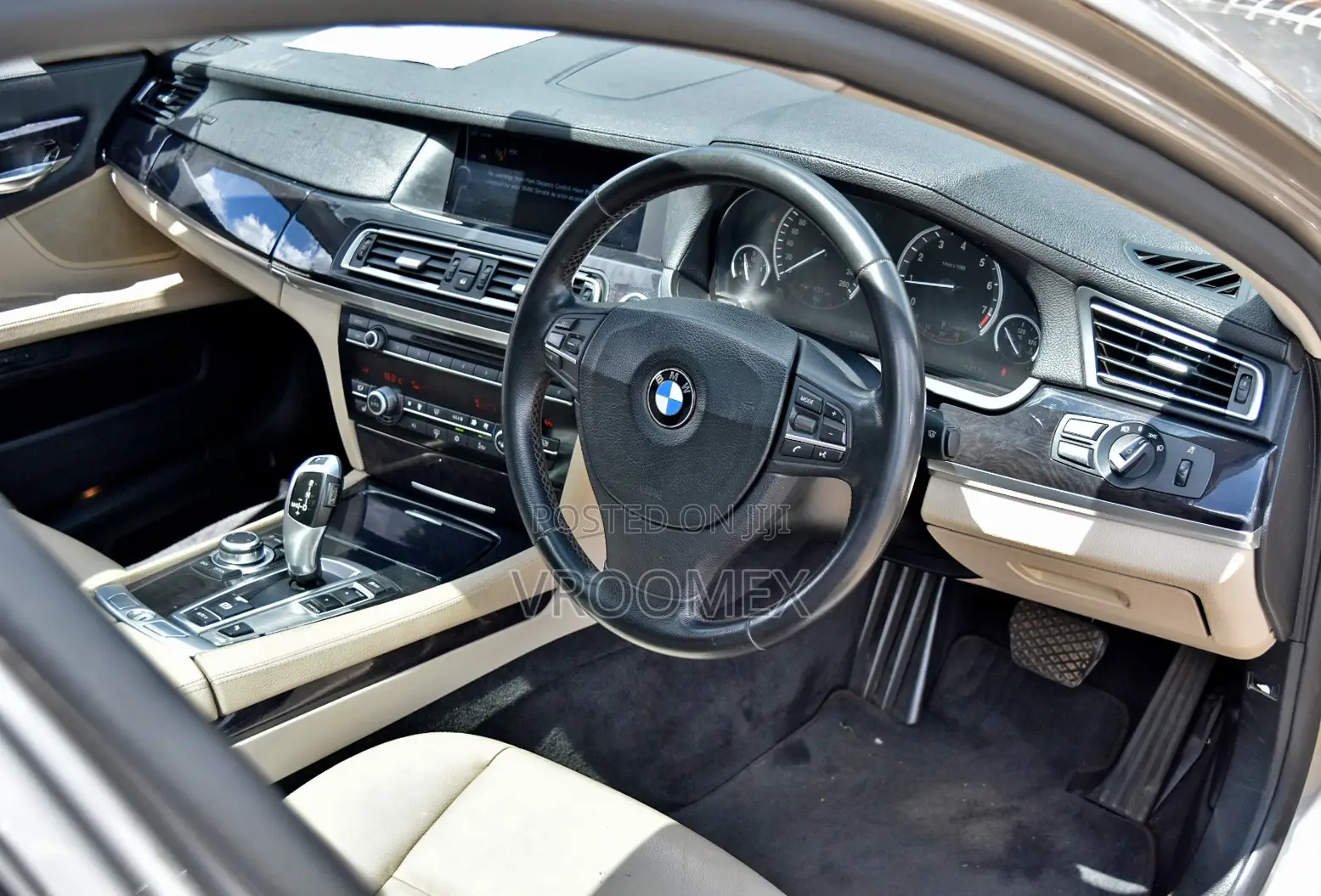 BMW 740 2011 Gray