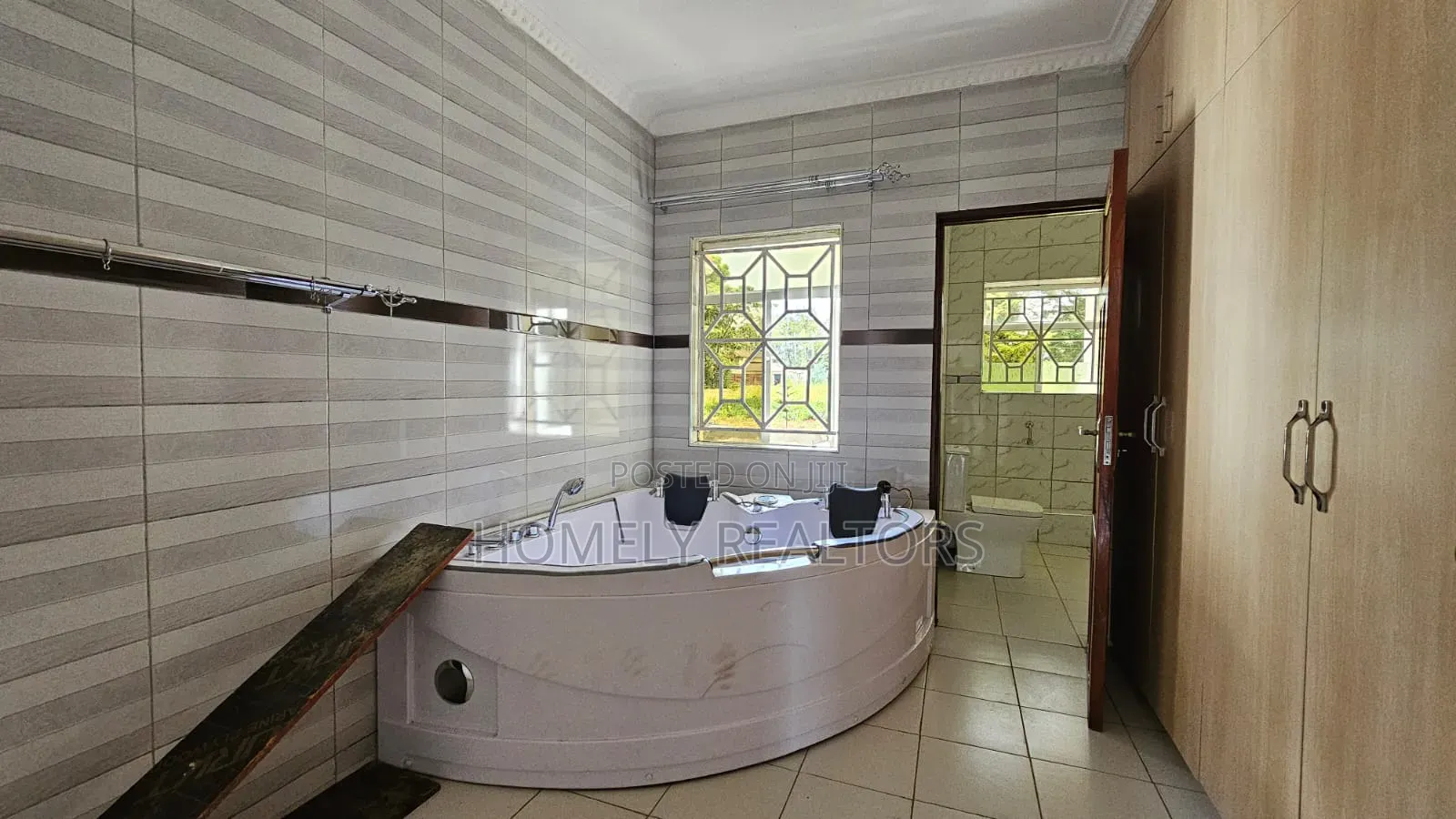 4bdrm Maisonette in Karen, Nairobi for rent