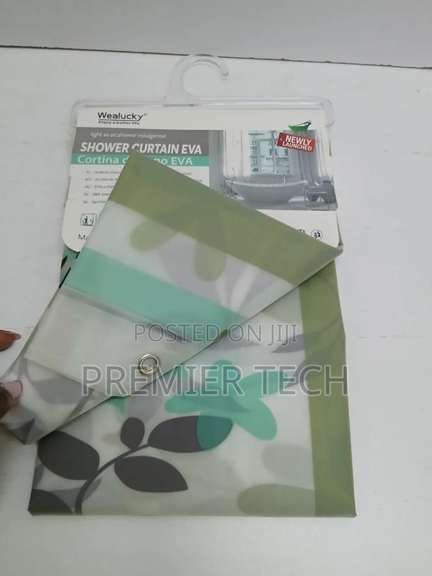 * Waterproof Fabric Printed Shower Curtains