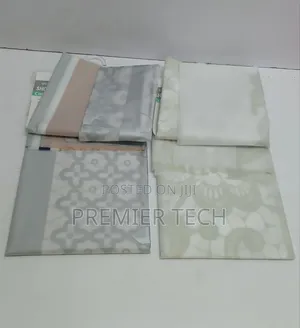 * Waterproof Fabric Printed Shower Curtains