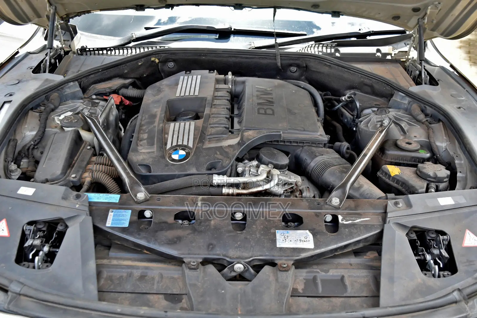 BMW 740 2011 Gray