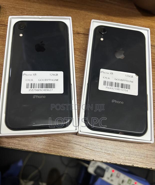 Apple iPhone XR 128 GB Black - thumbnail 2