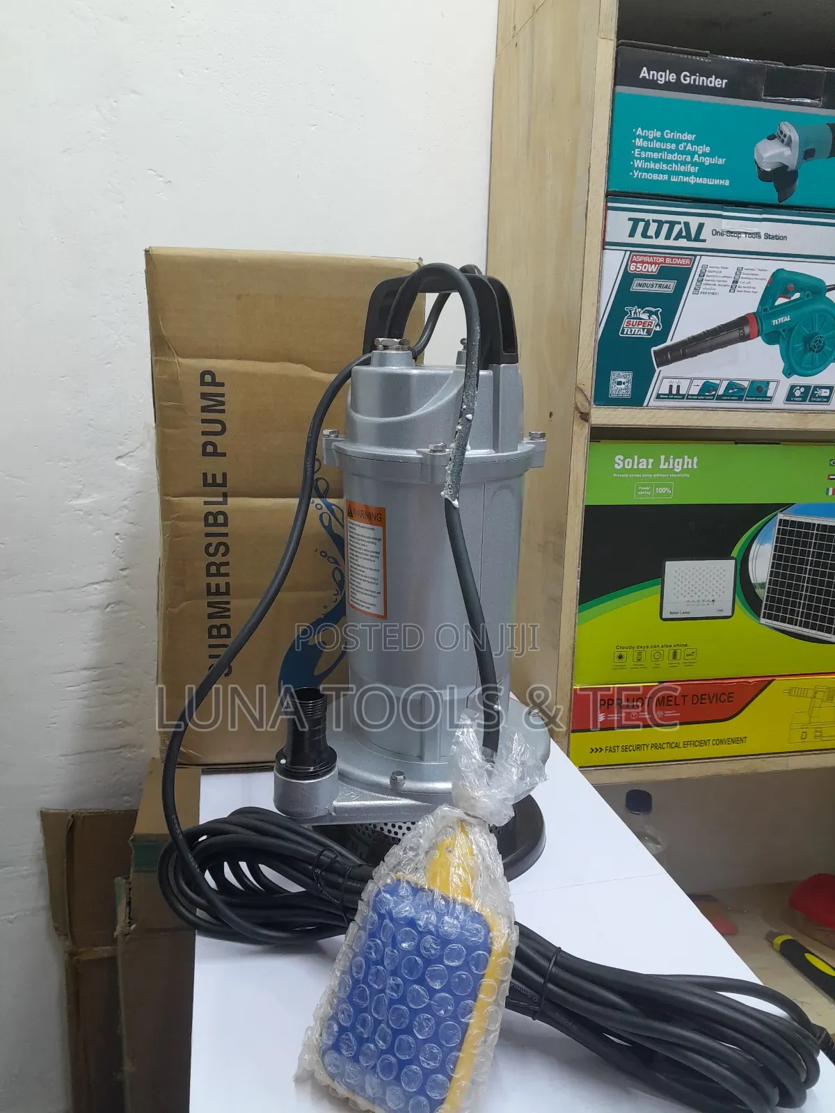 Ihp Industrial Aquamax 750w Submersible Water Pump