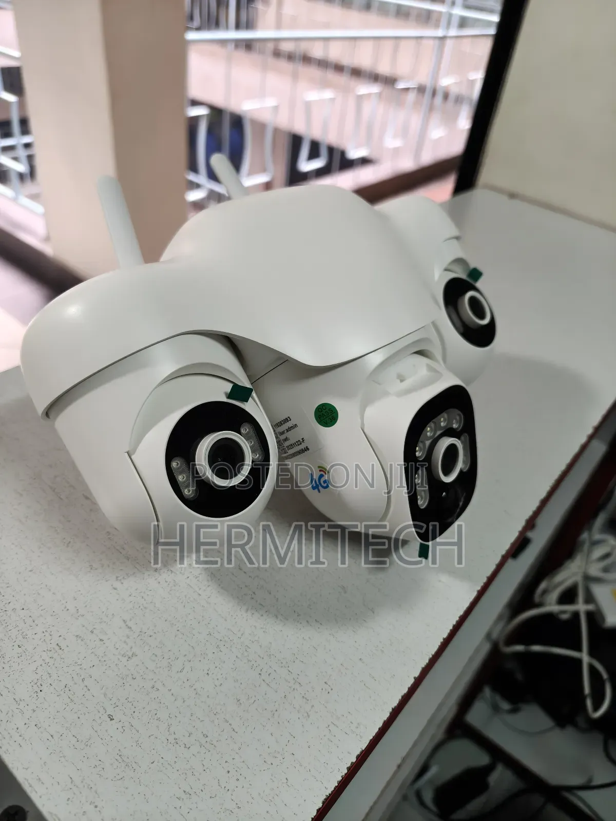 Improved Model Triple Lens Three Lens PTZ Controlled Solar Energy 4g