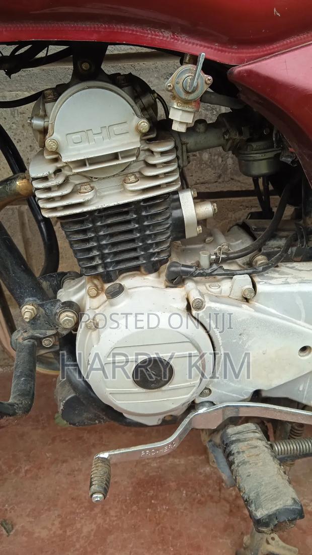 Bajaj Boxer 100 2020 Red