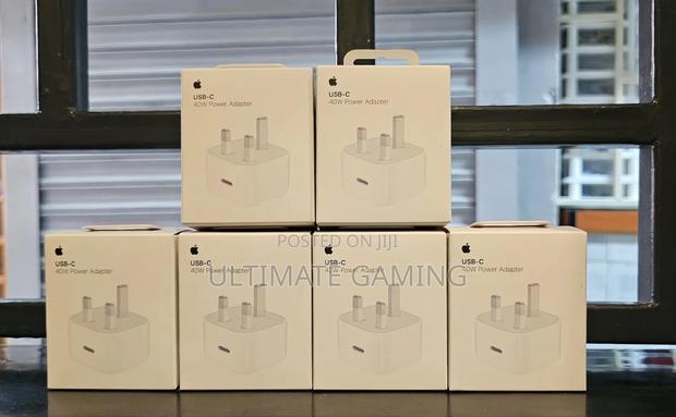Apple 40w Usb-C Power Adapter - thumbnail 4