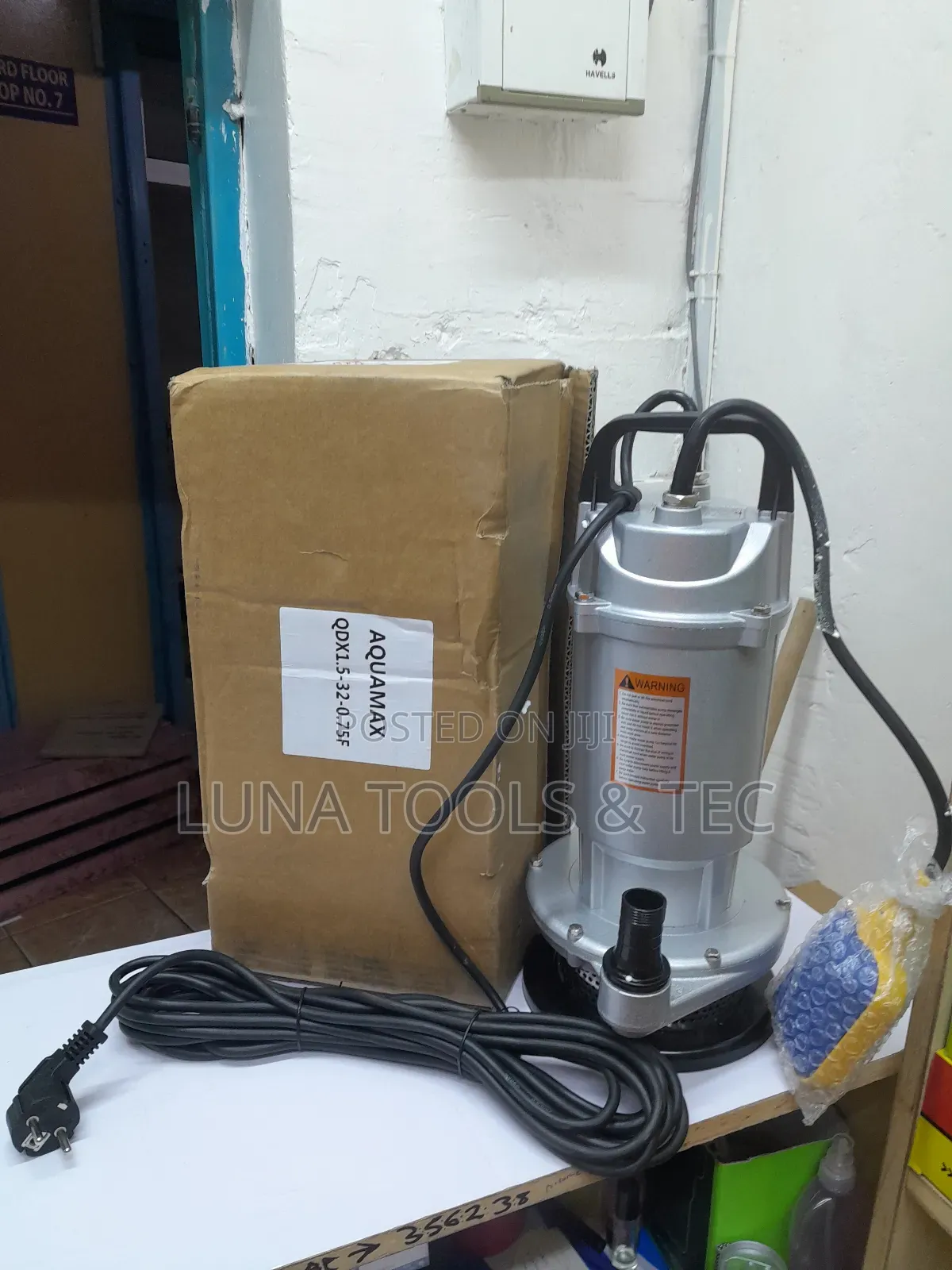 1hp Aquamax 750w Submersible Water Pump +Float Switch