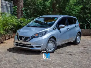 Nissan Note 2018 Silver