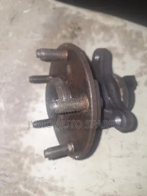 Toyota Mark X Front Wheel Hub